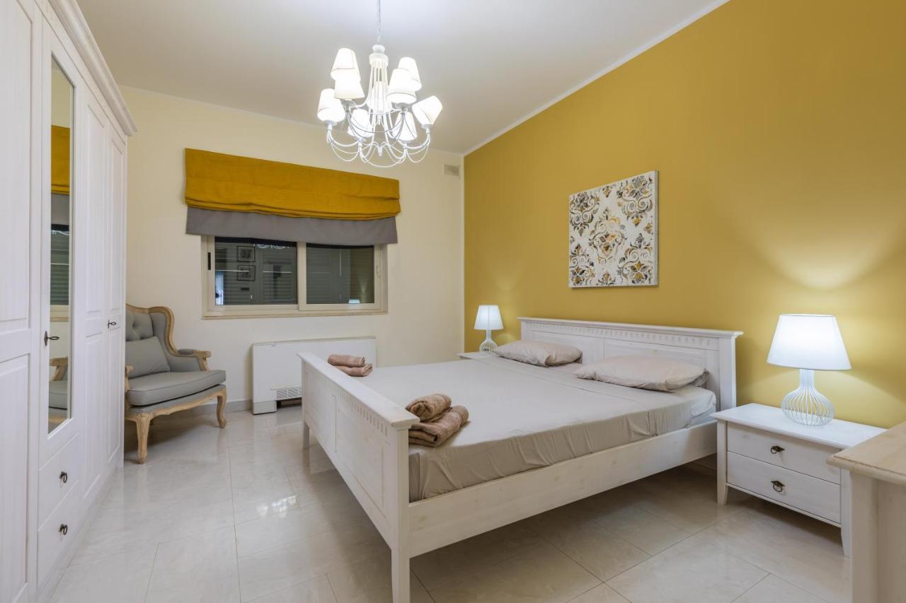 Villa Palma - Sunset Sea Views With Pool, Jacuzzi, Sauna And Games Room メーリッハ エクステリア 写真