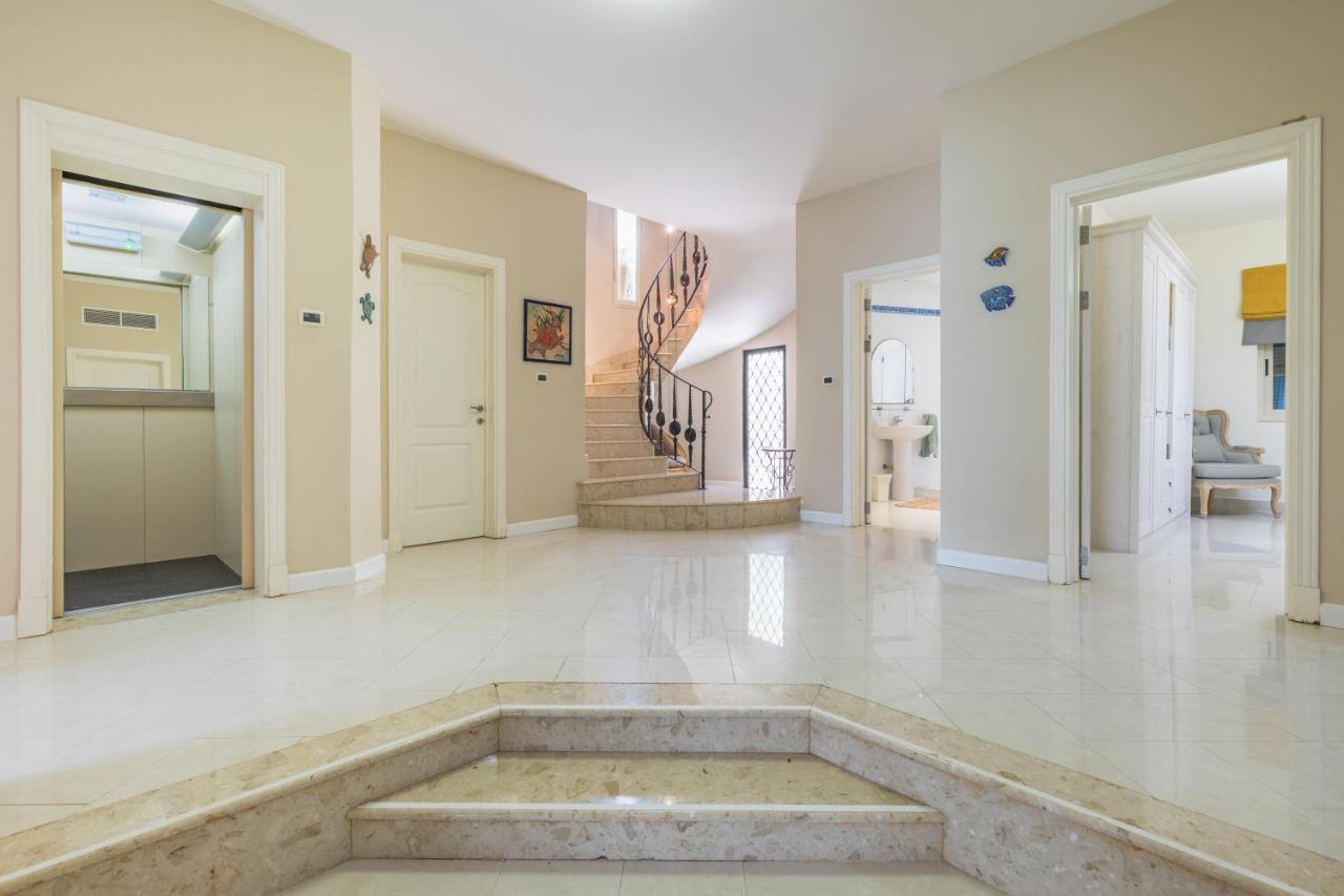 Villa Palma - Sunset Sea Views With Pool, Jacuzzi, Sauna And Games Room メーリッハ エクステリア 写真