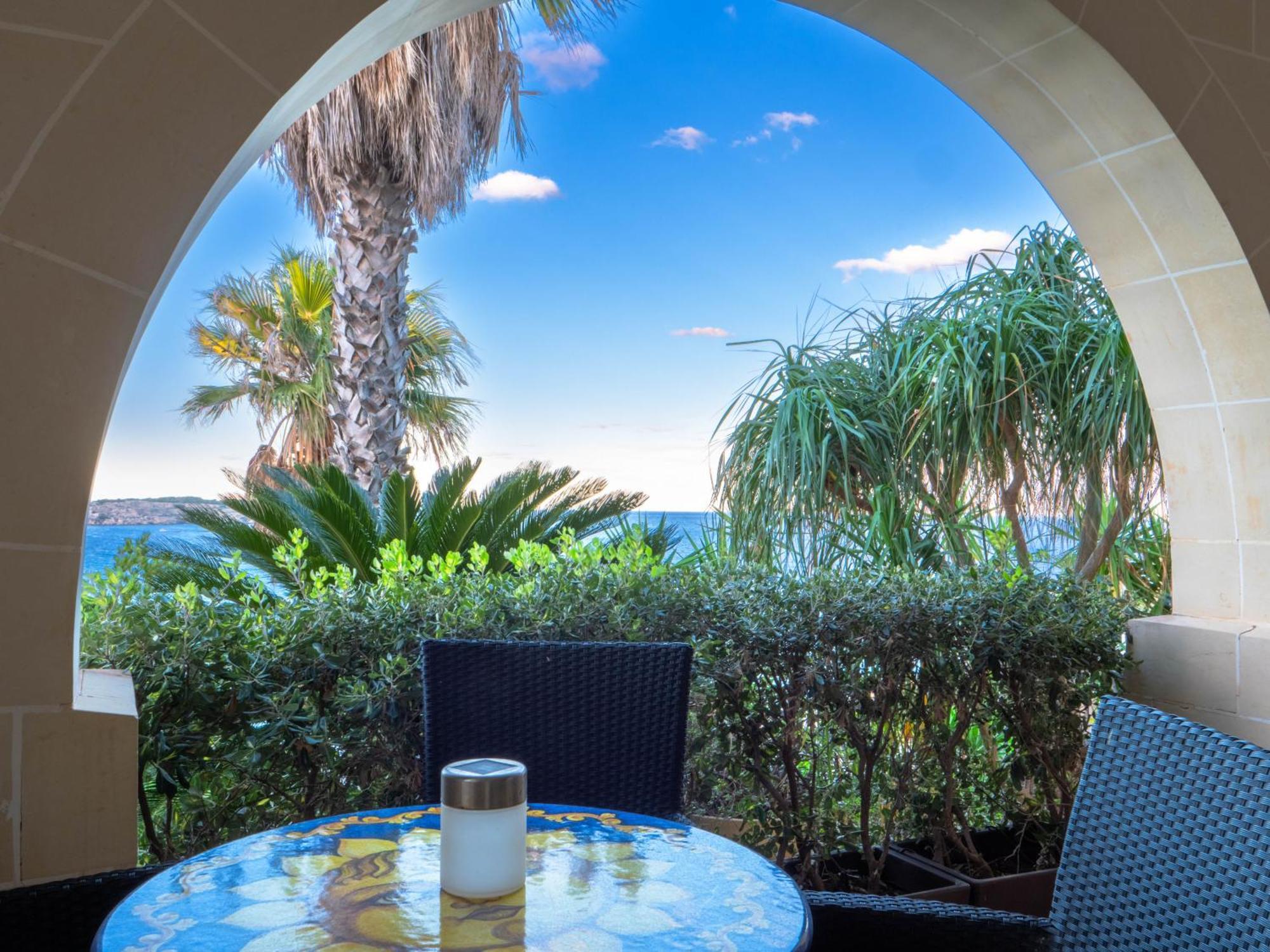 Villa Palma - Sunset Sea Views With Pool, Jacuzzi, Sauna And Games Room メーリッハ エクステリア 写真